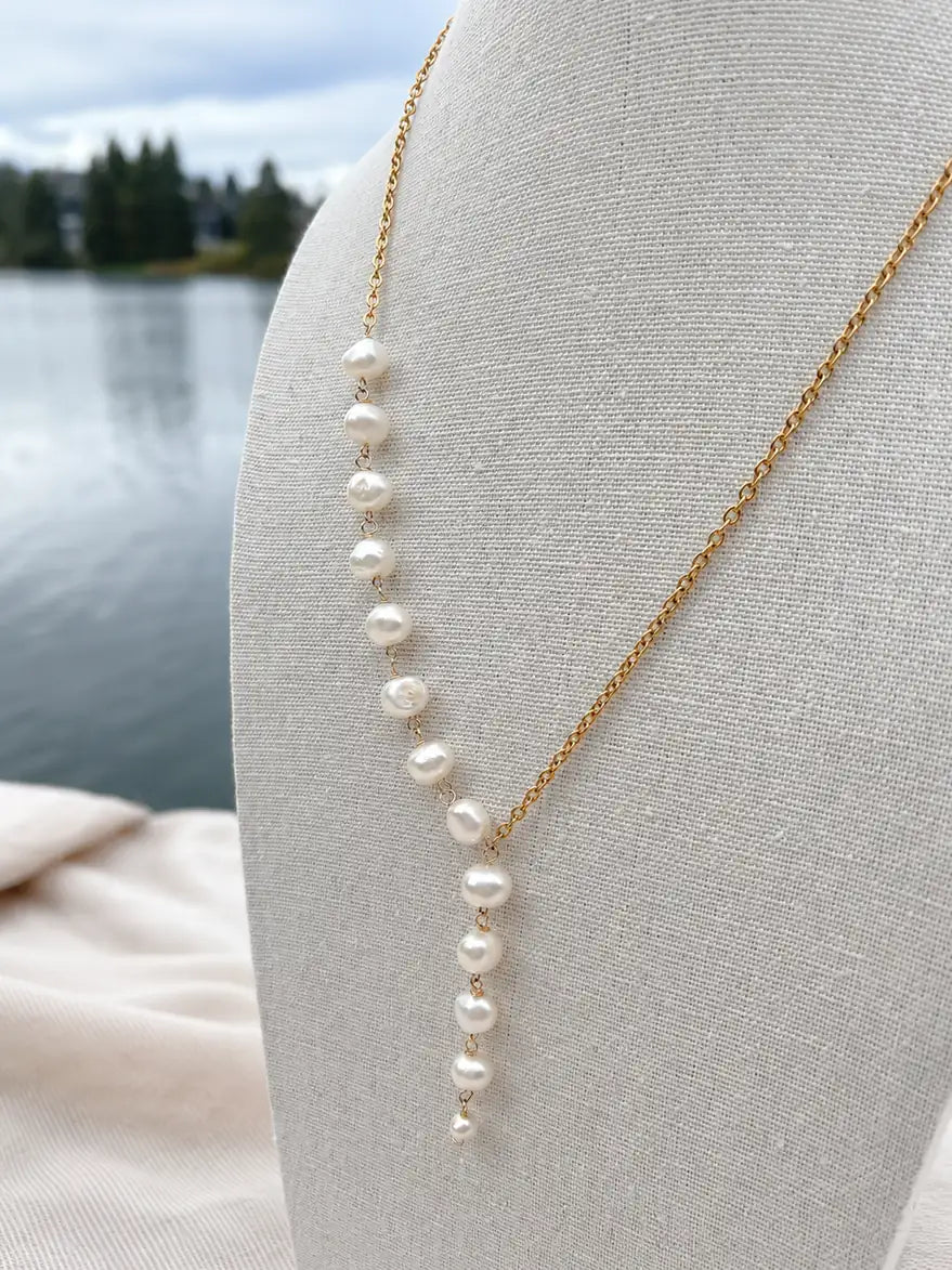 Asymmetrical Freshwater Pearl Necklace