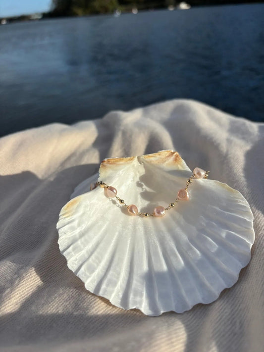 Isla Pink Freshwater Pearl Bracelet