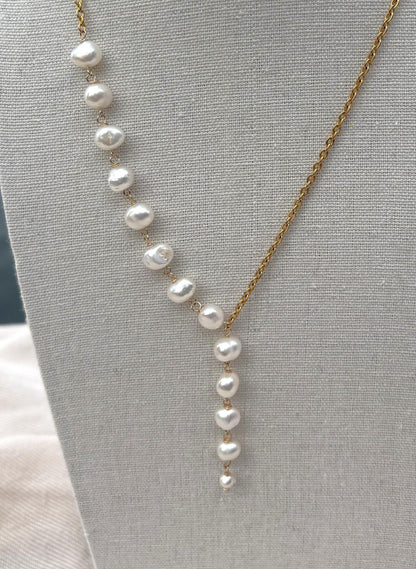 Asymmetrical Freshwater Pearl Necklace