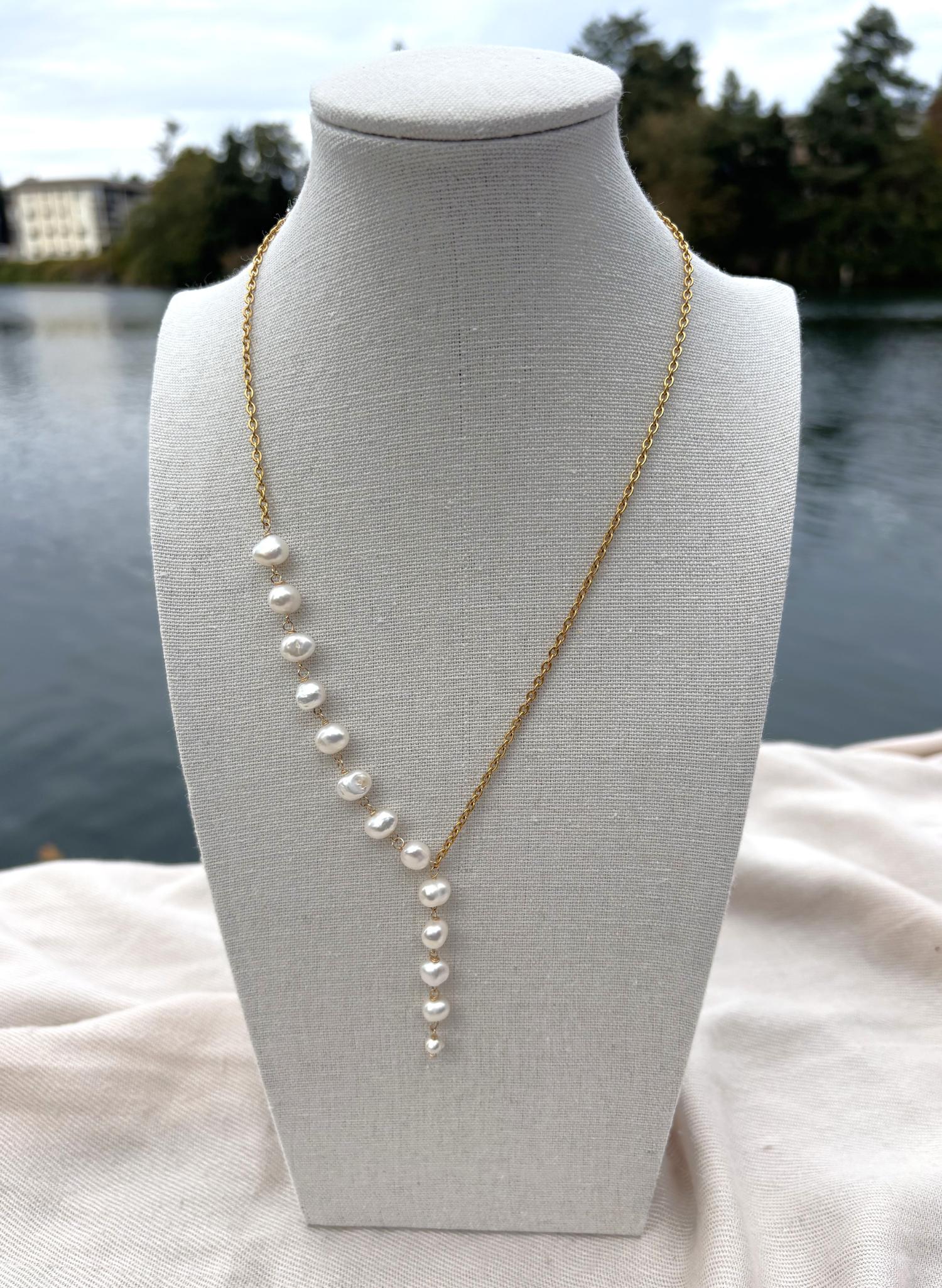 Asymmetrical Freshwater Pearl Necklace