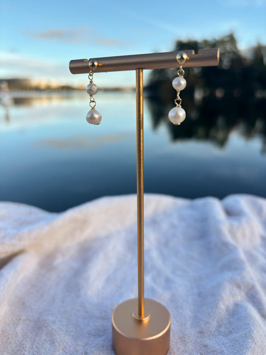 Freshwater Pearl Drop Earrings