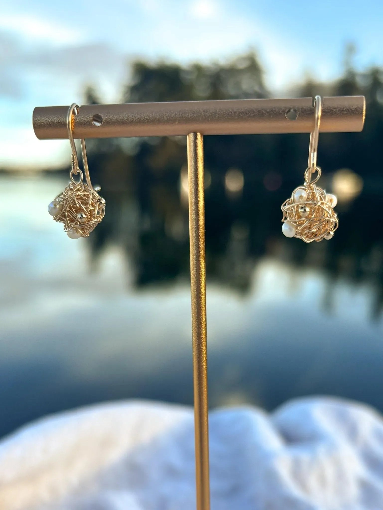 Nido Pearl Nest Hook Earrings