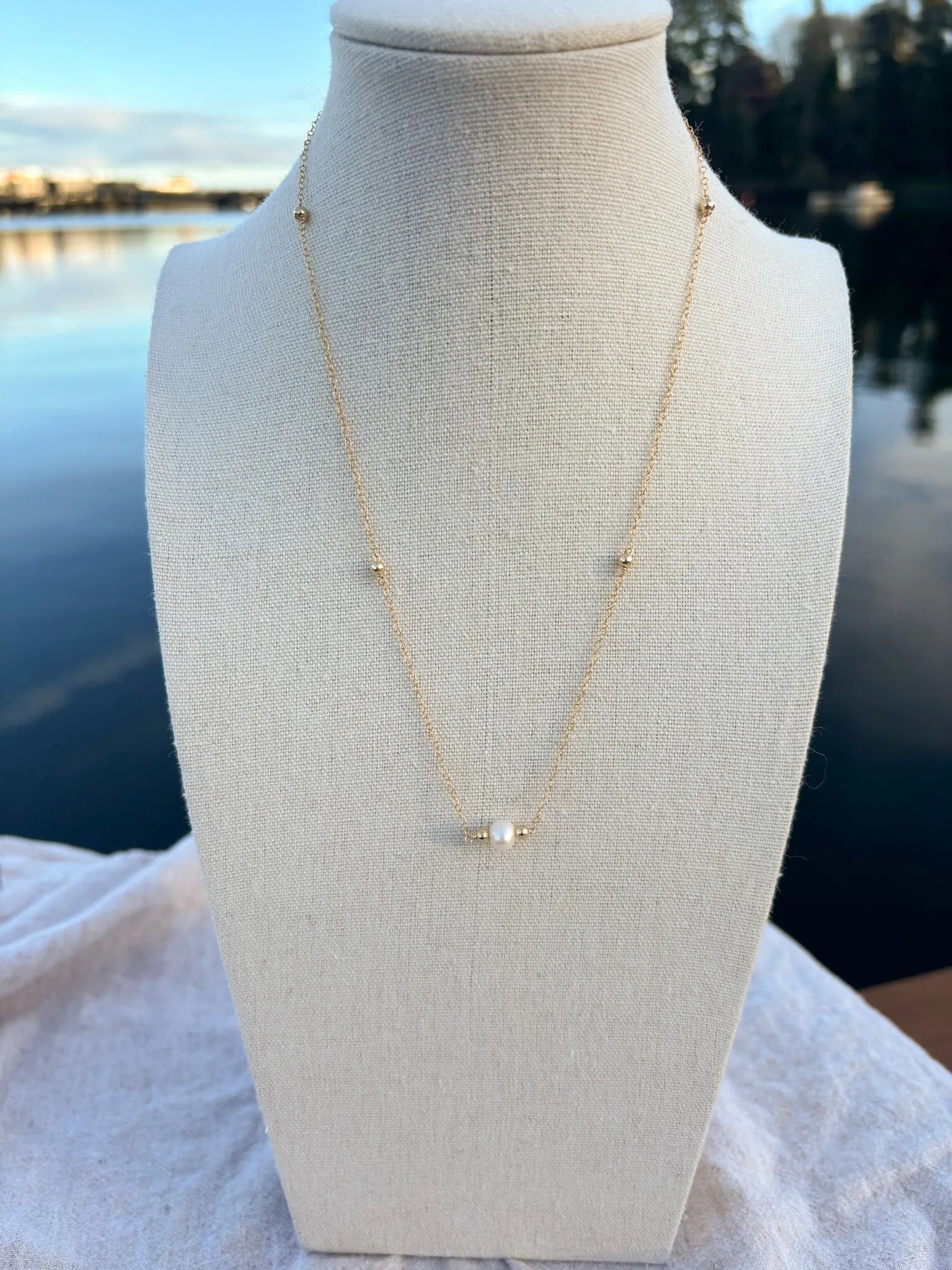 Solo Freshwater Pearl Necklace