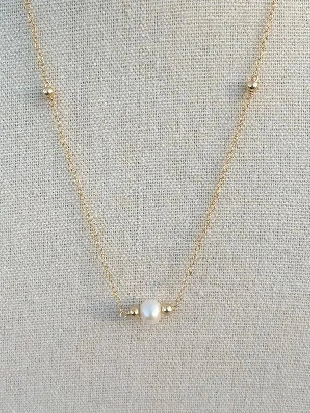 Solo Freshwater Pearl Necklace