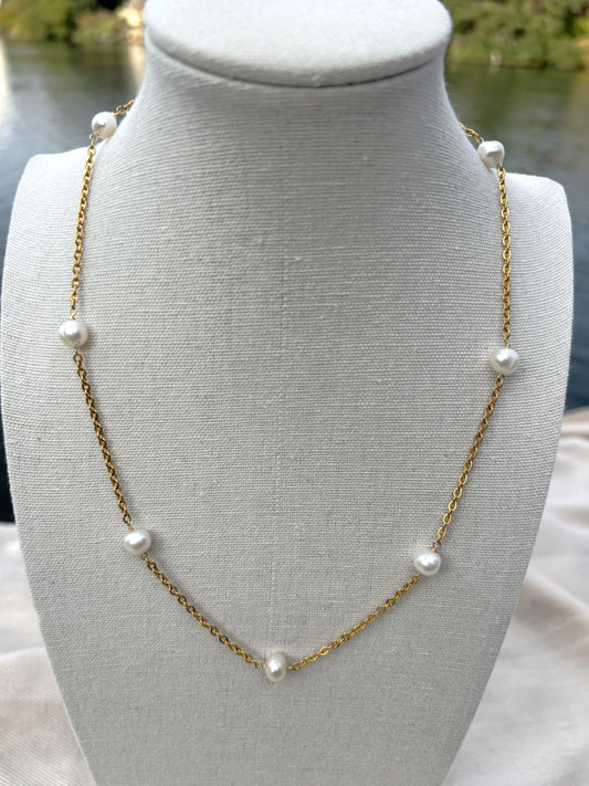 Aurora Freshwater Pearl Necklace